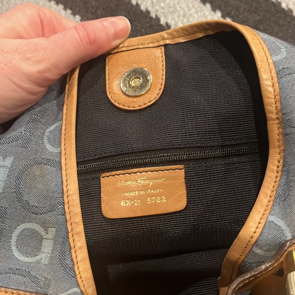 Salvatore Ferragamo denim leather shoulder bag - Picture 9 of 11